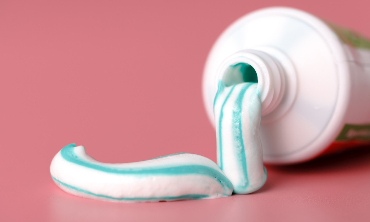 13 ประโยชน์มหัศจรรย์จาก “ยาสีฟัน” ที่คุณไม่เคยรู้มาก่อน
